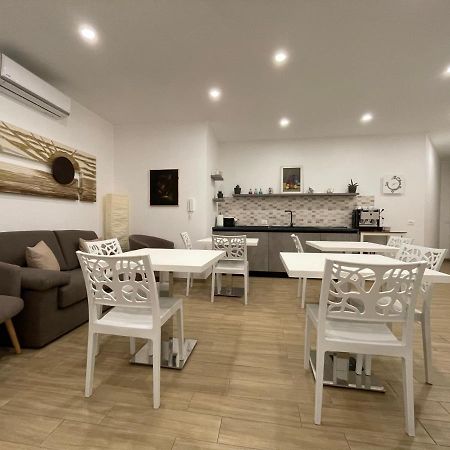 Il Giardino Nascosto Bed & Breakfast Portopalo Di Capo Passero Eksteriør bilde