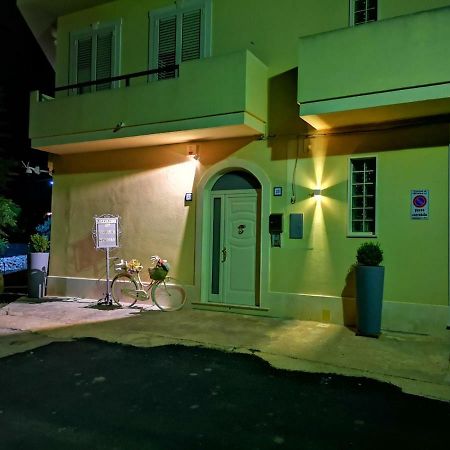 Il Giardino Nascosto Bed & Breakfast Portopalo Di Capo Passero Eksteriør bilde