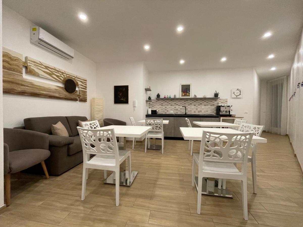 Il Giardino Nascosto Bed & Breakfast Portopalo Di Capo Passero Eksteriør bilde