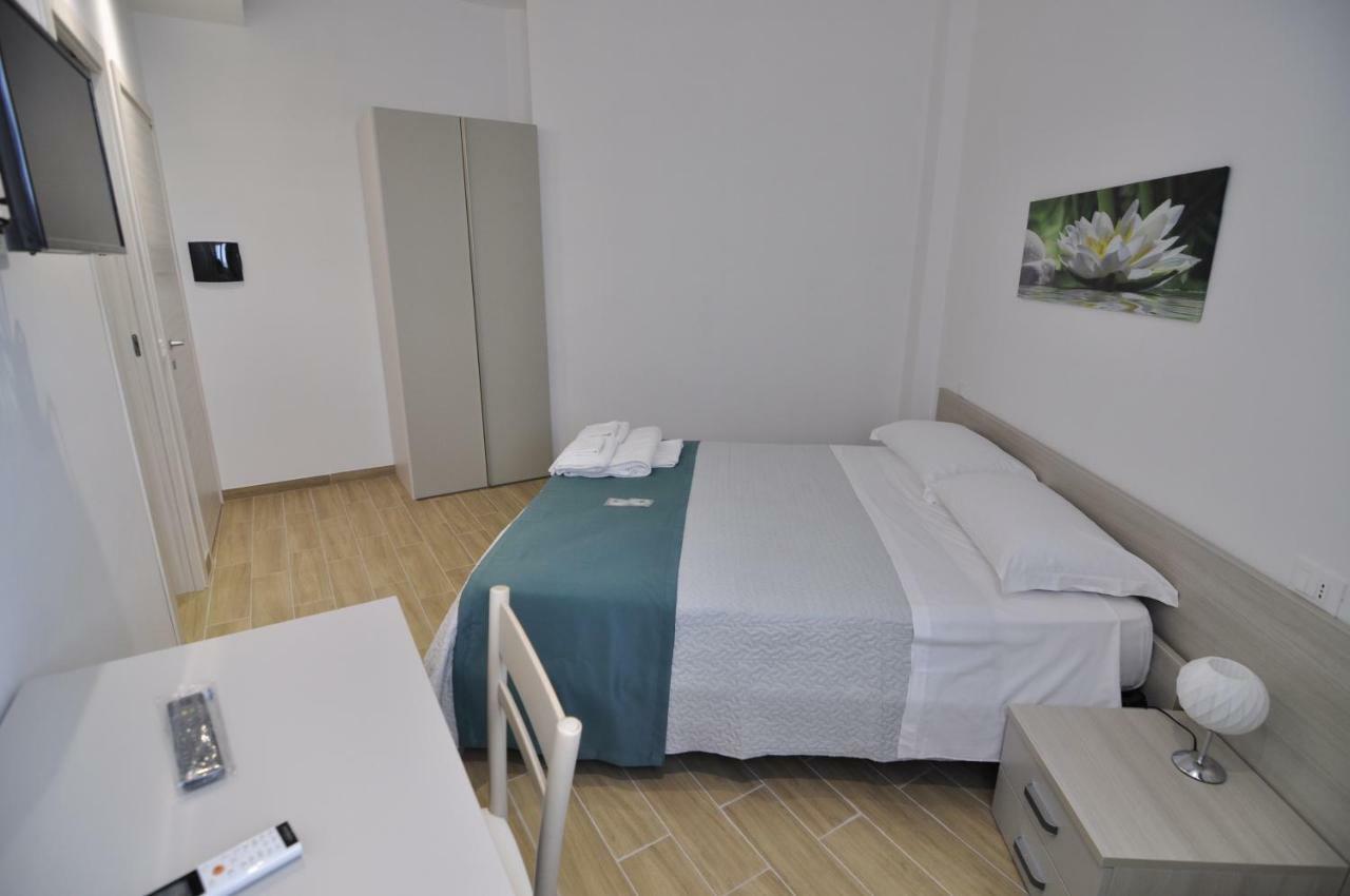 Il Giardino Nascosto Bed & Breakfast Portopalo Di Capo Passero Eksteriør bilde